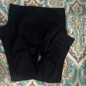 Black High-Waisted Leggings Fabletics